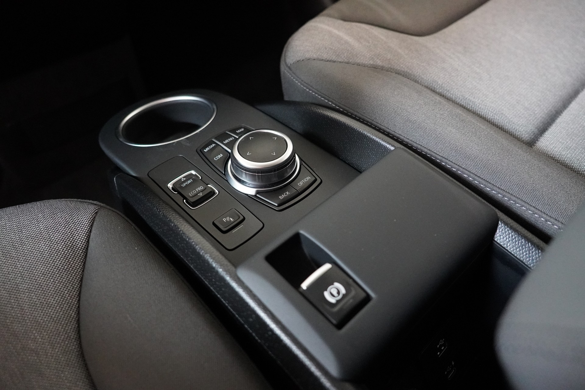 BMW i3s (120Ah) Fleet Edition-image-12