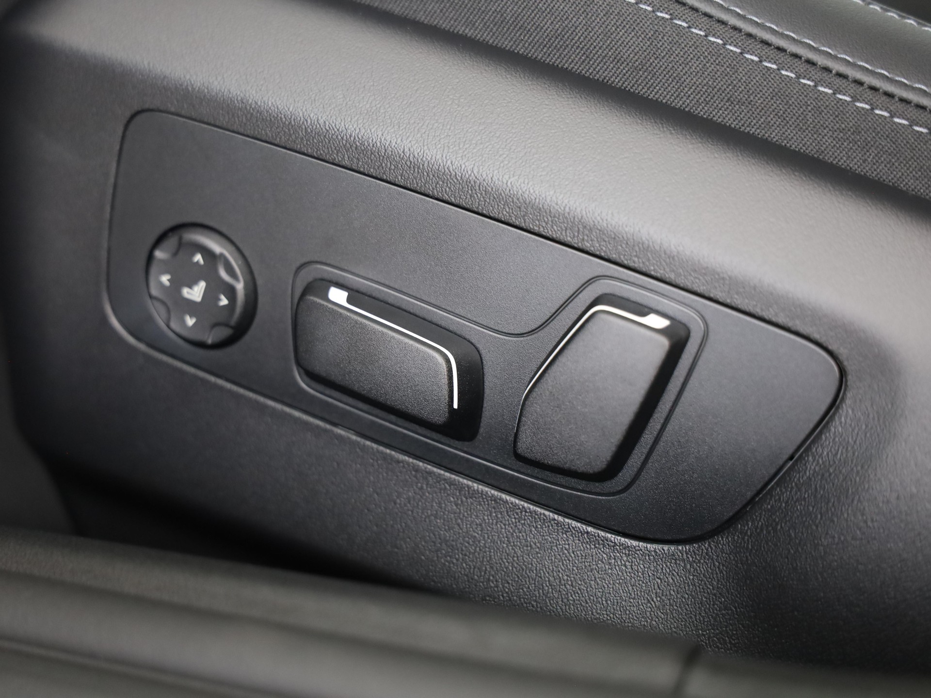 BMW 540d xDrive-image-12