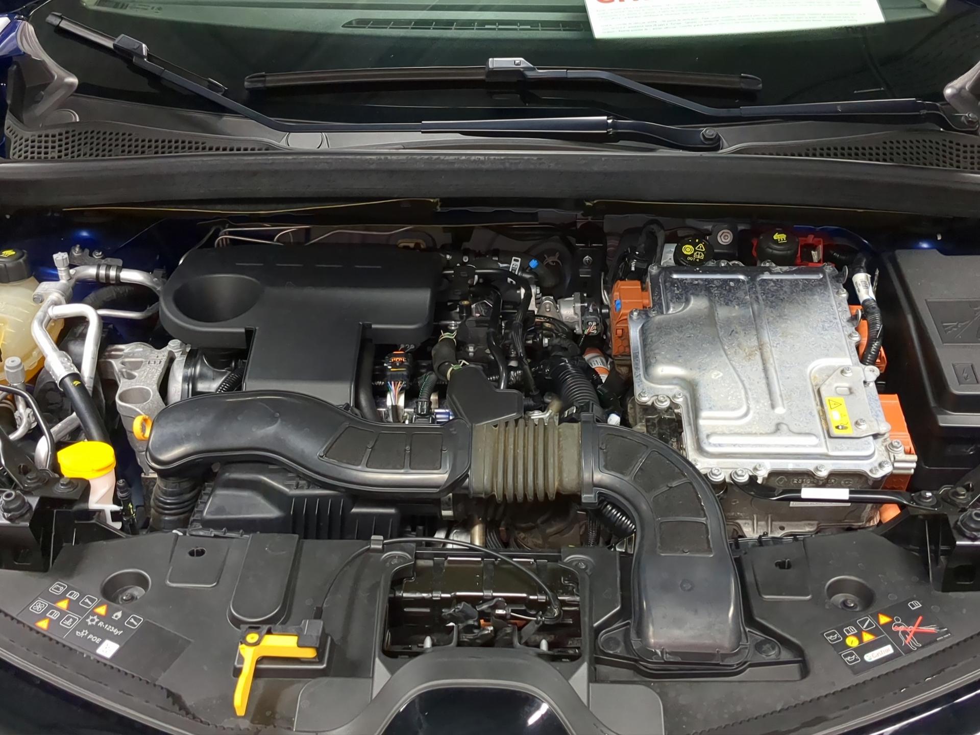 RENAULT Captur 1.6 E-Tech 145 Intens DHT-image-20