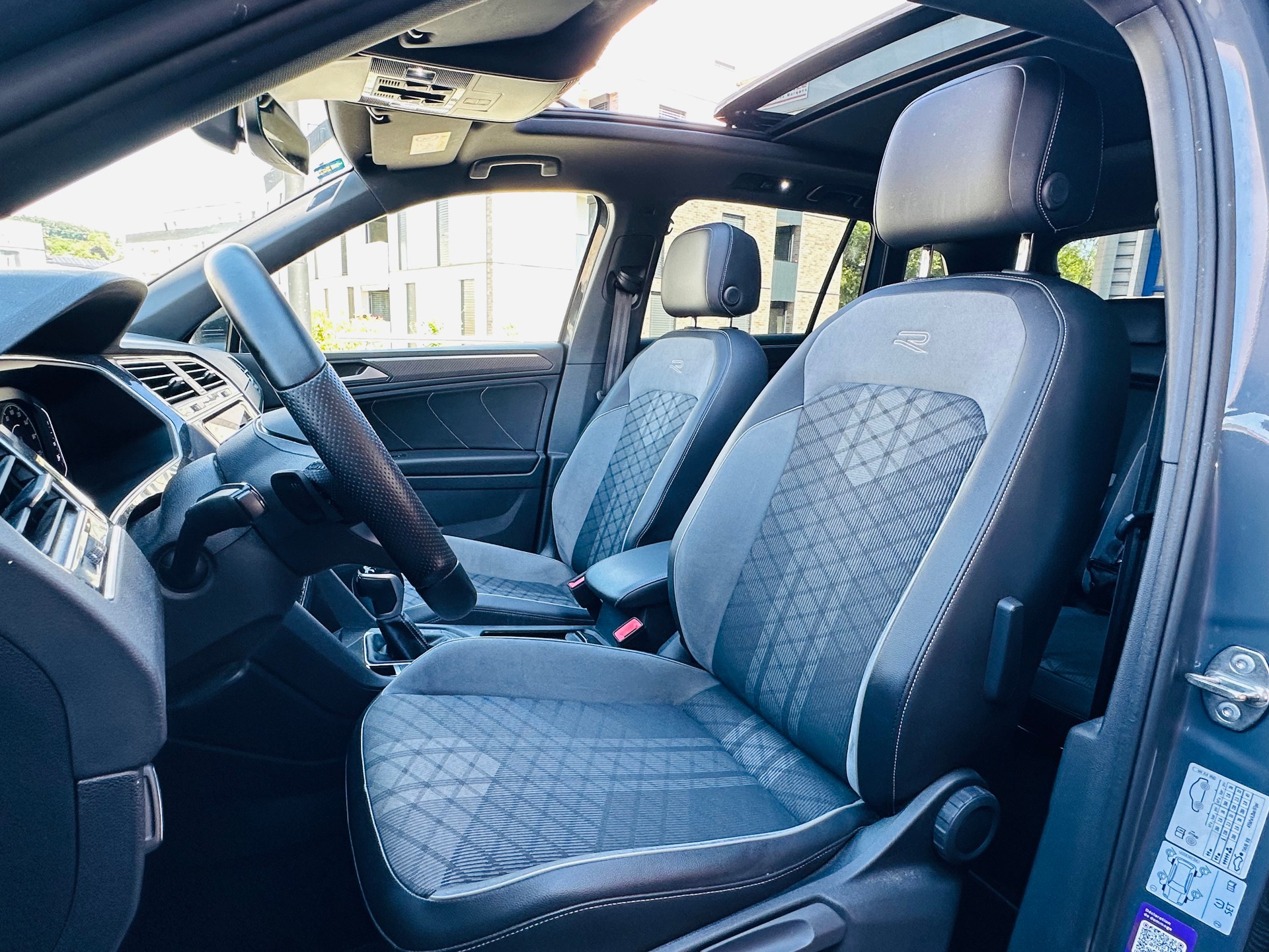 VW Tiguan 1.5TSI RLINE-image-15