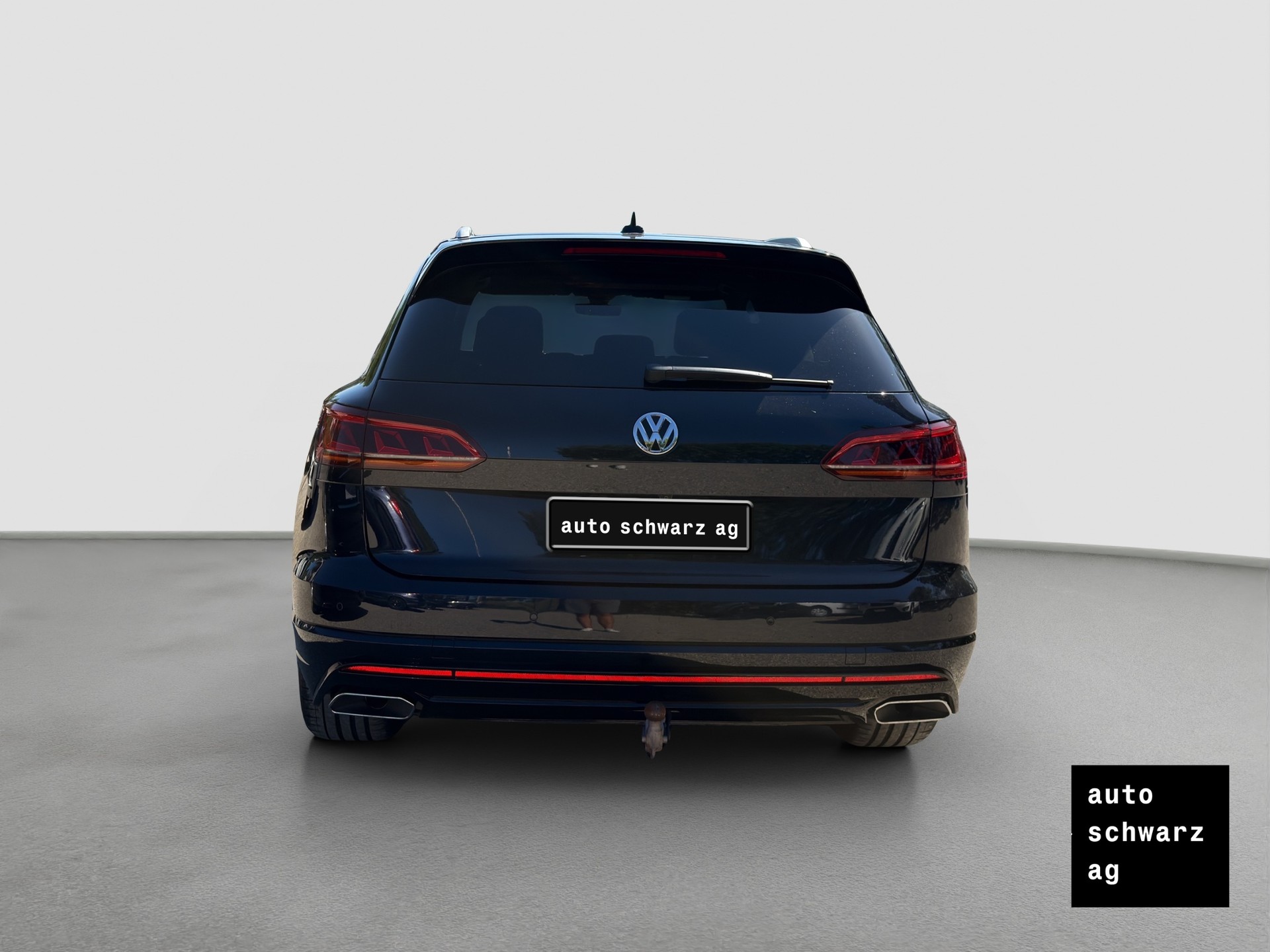 VW Touareg 3.0 TDI R Line Tiptronic-image-5