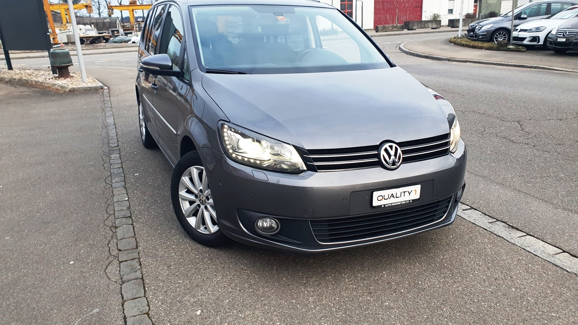VW Touran 1.4 TSI Highline DSG-image-0