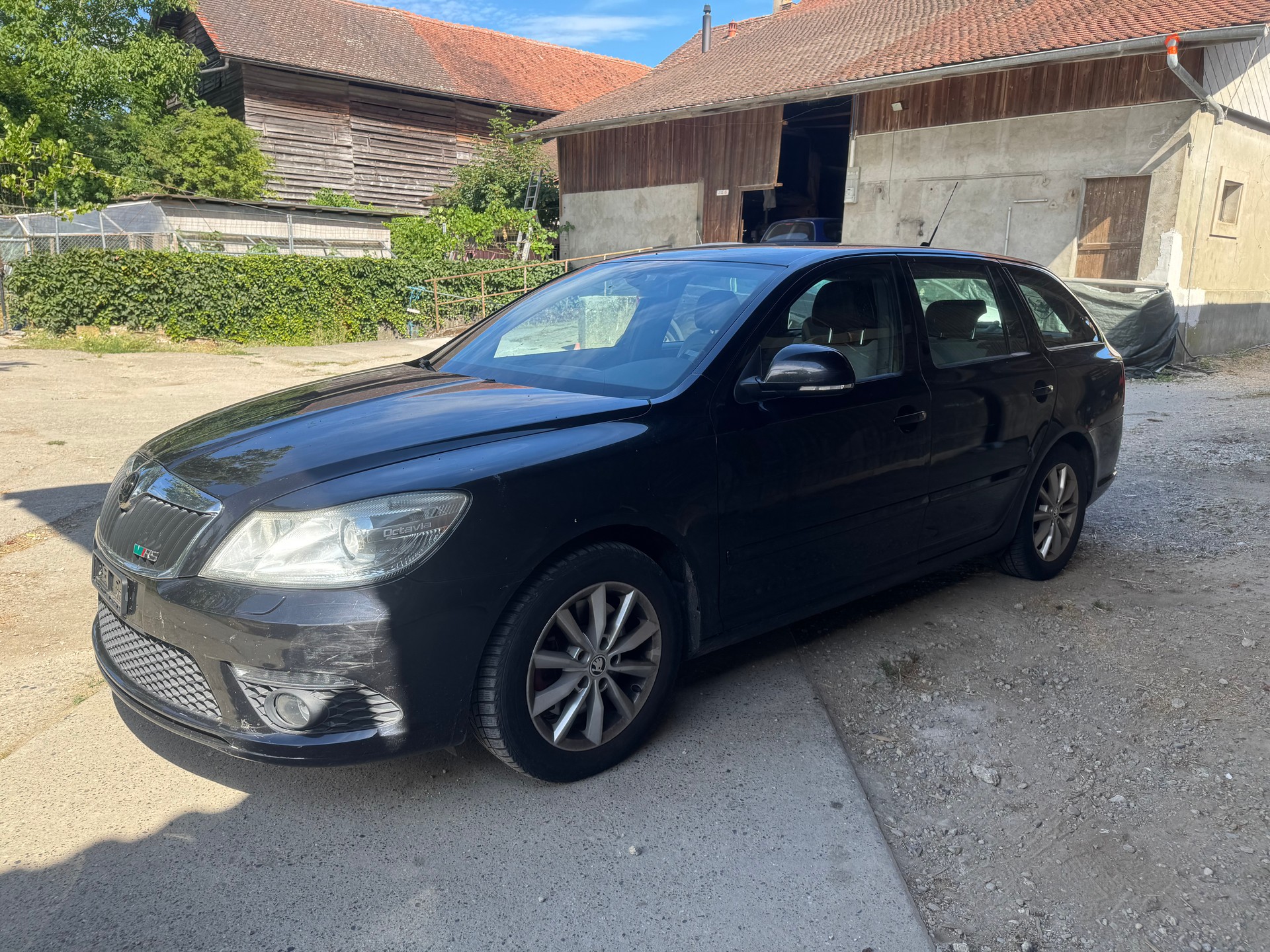 SKODA Octavia Combi 2.0 TDI RS-image-0