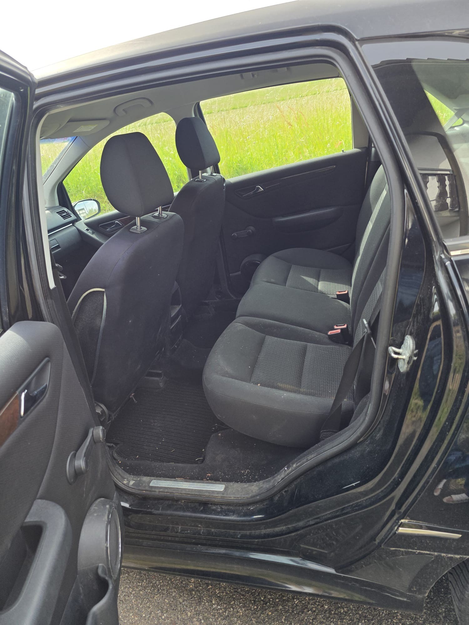 MERCEDES-BENZ B 200-image-5