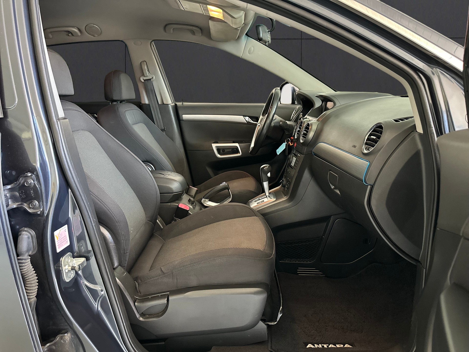 OPEL Antara 2.0 CDTi Enjoy 4WD Automatic-image-6
