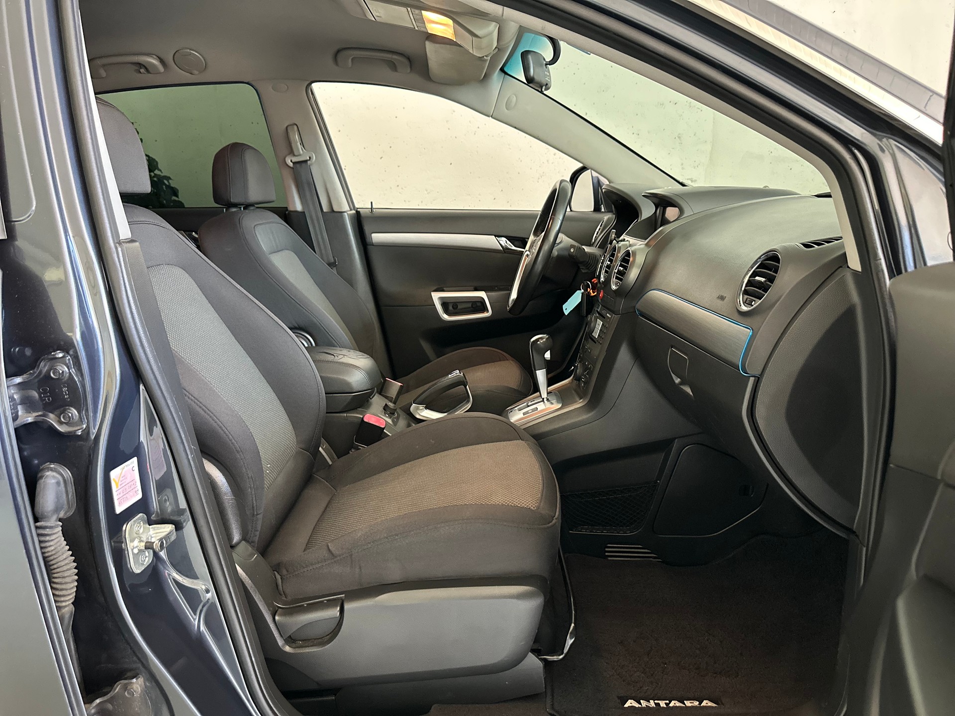 OPEL Antara 2.0 CDTi Enjoy 4WD Automatic-image-9