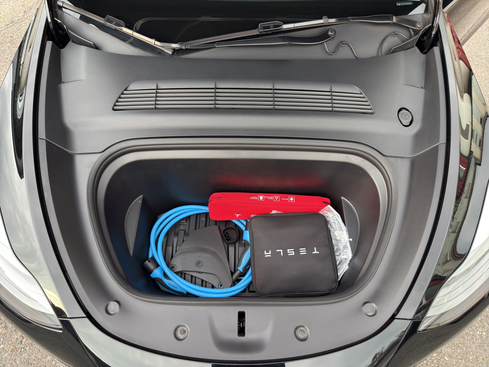TESLA Performance D-image-23