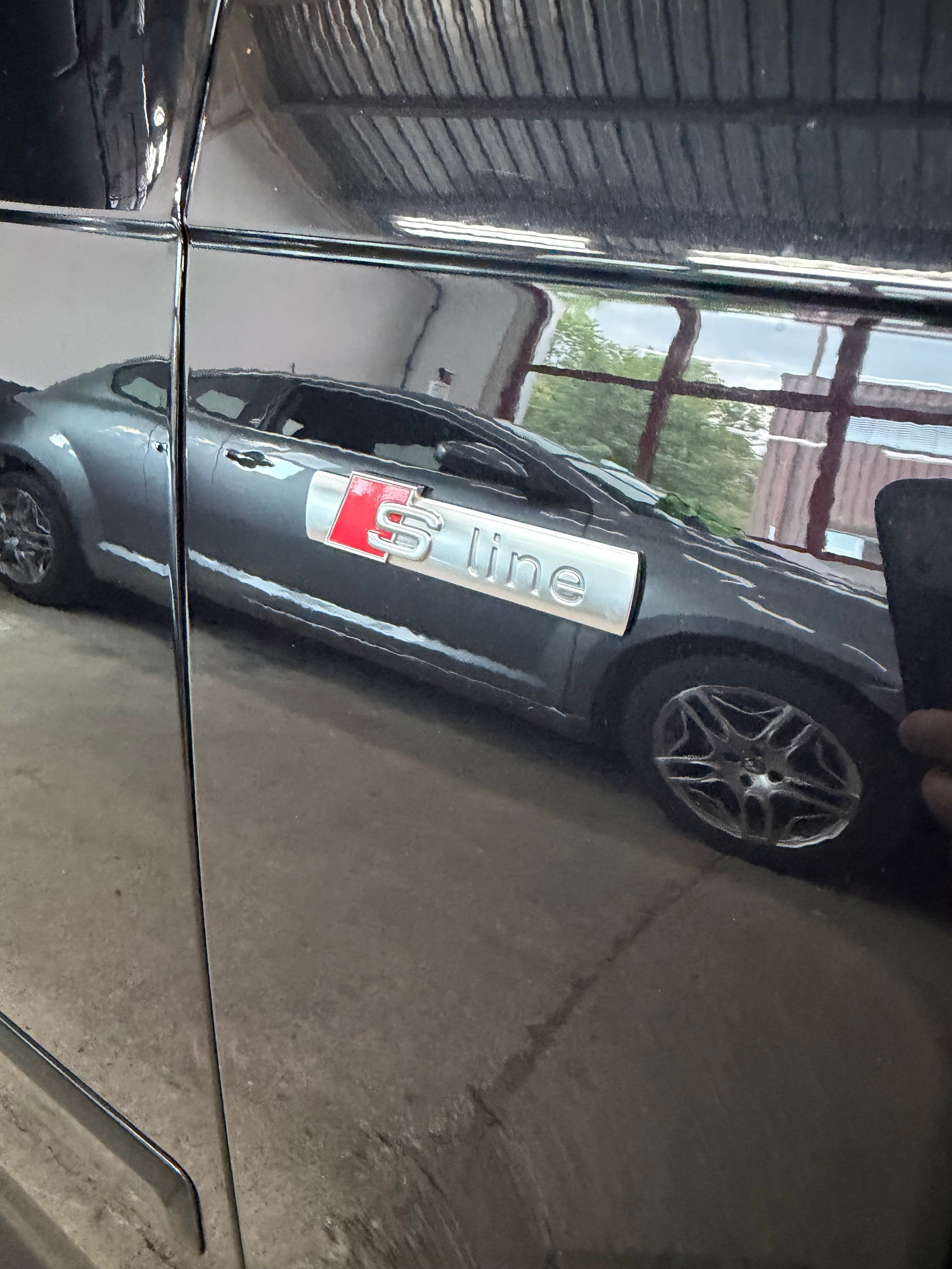 AUDI A3 Sportback 2.0 TFSI Ambition quattro S-tronic-image-5