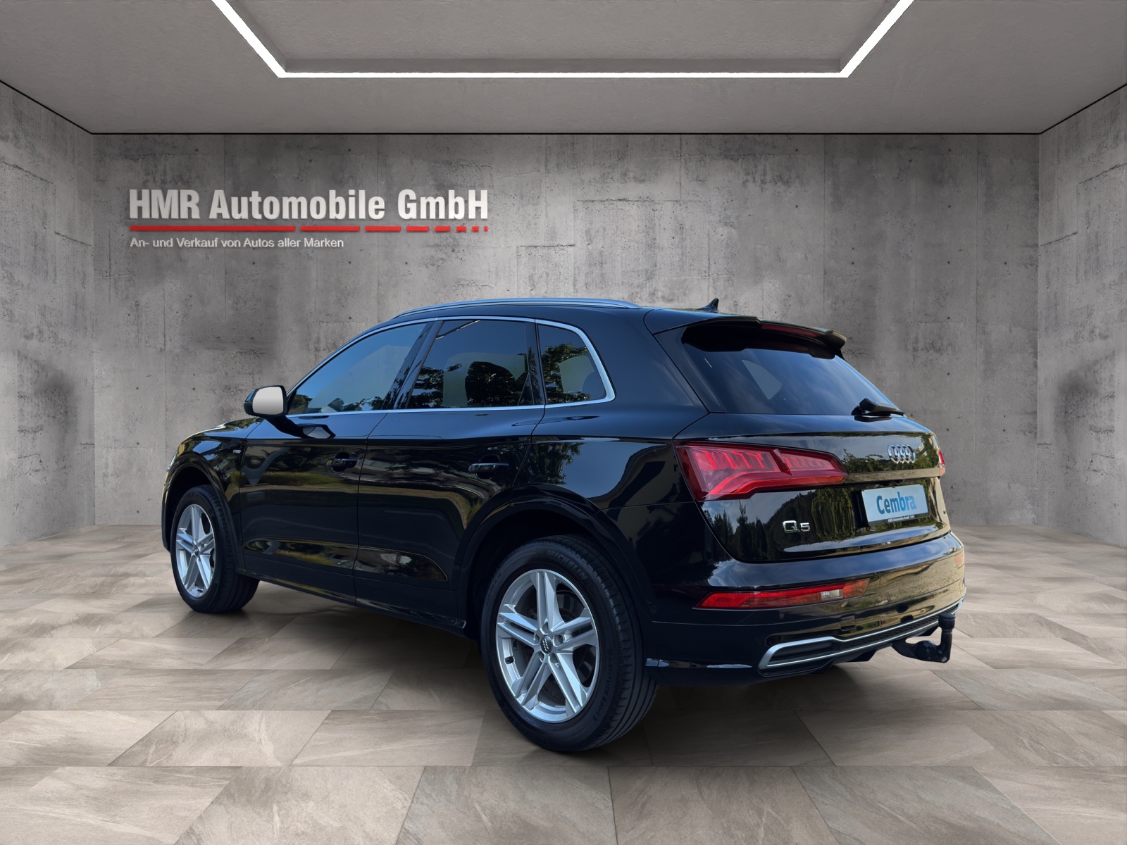 AUDI Q5 2.0 TDI S-Line quattro S-tronic-image-1