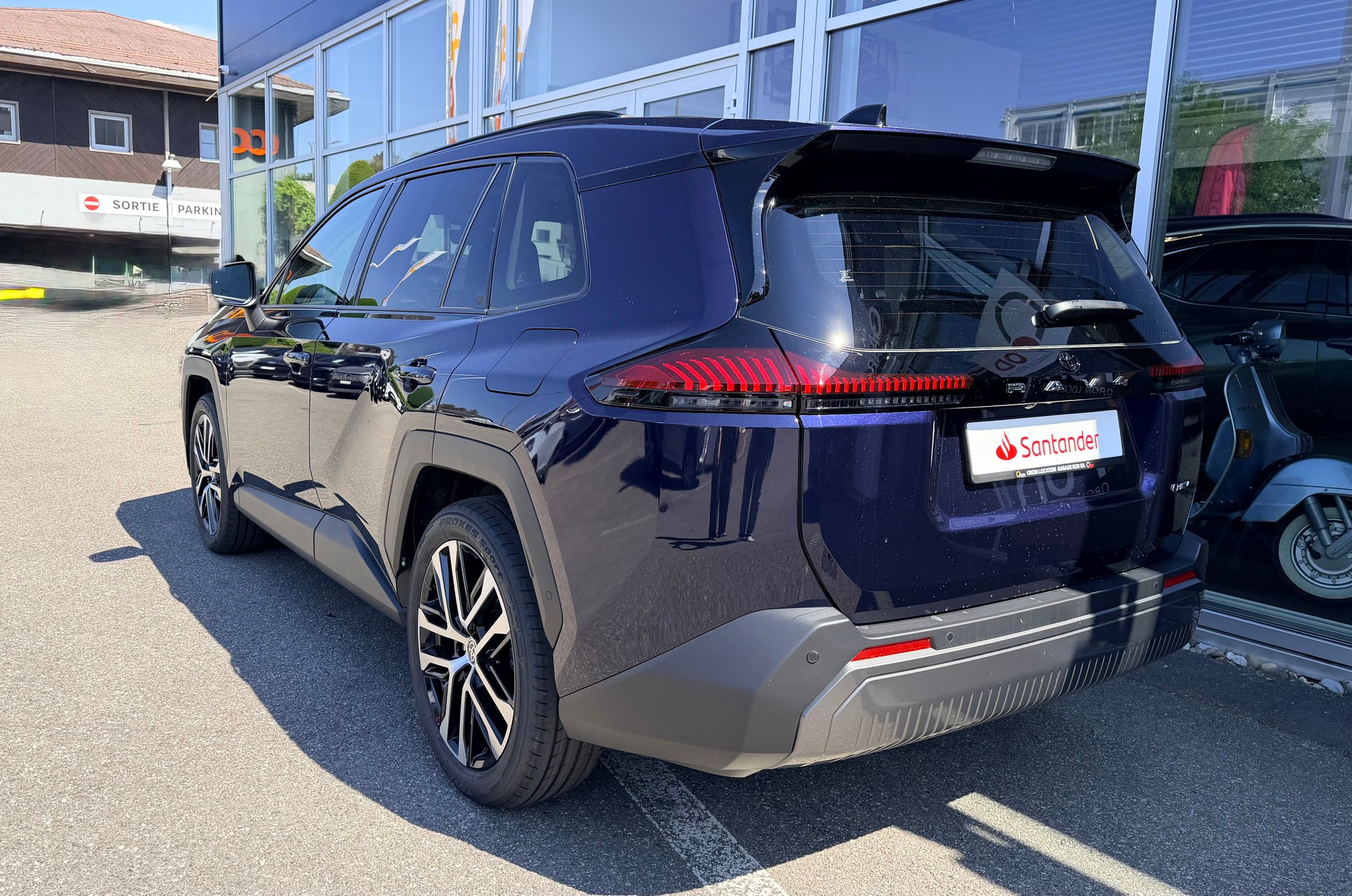 TOYOTA RAV-4 2.5 HSD Premium e-CVT AWD-image-5