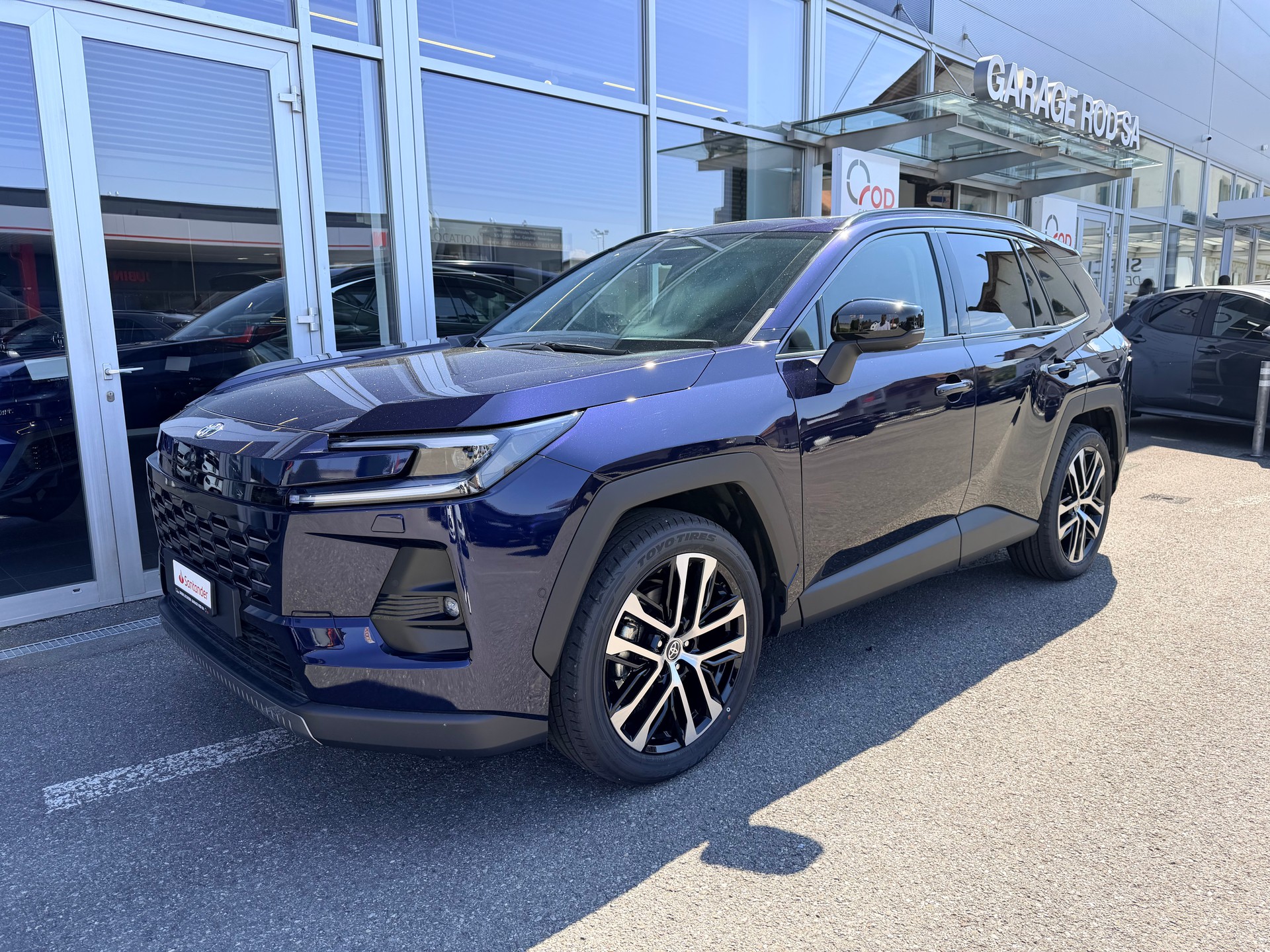 TOYOTA RAV-4 2.5 HSD Premium e-CVT AWD-image-0