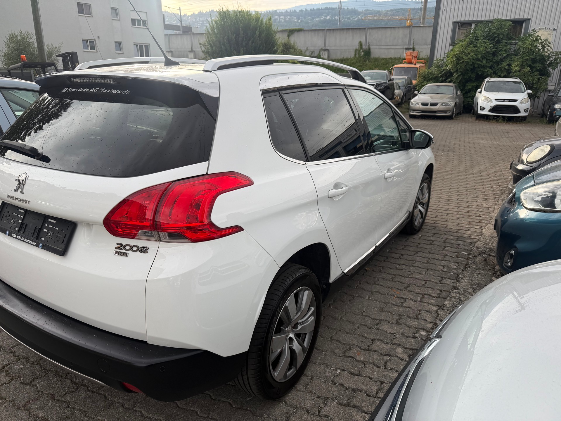 PEUGEOT 2008 1.6 e-HDi Active EGS6-image-5