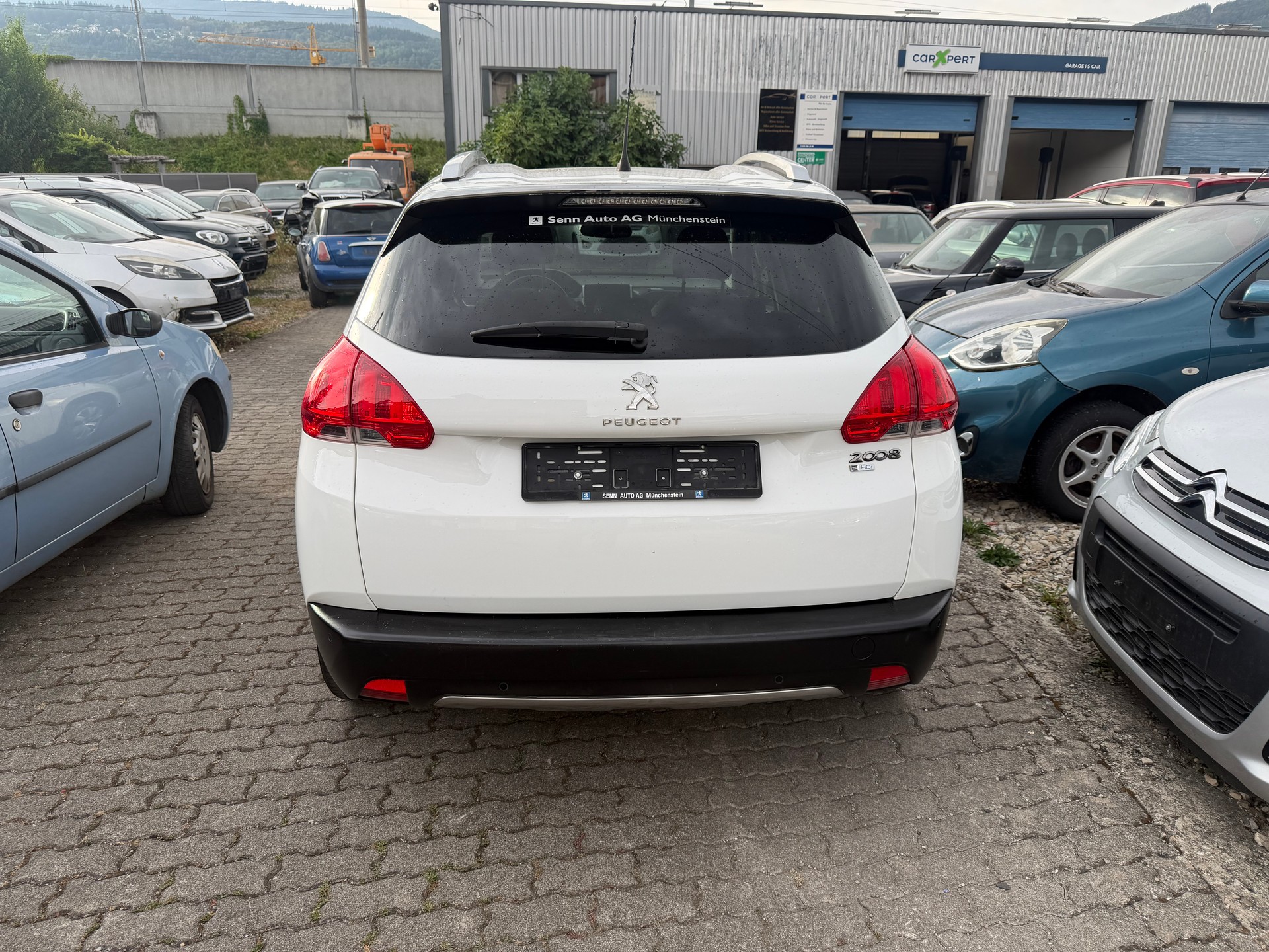 PEUGEOT 2008 1.6 e-HDi Active EGS6-image-3