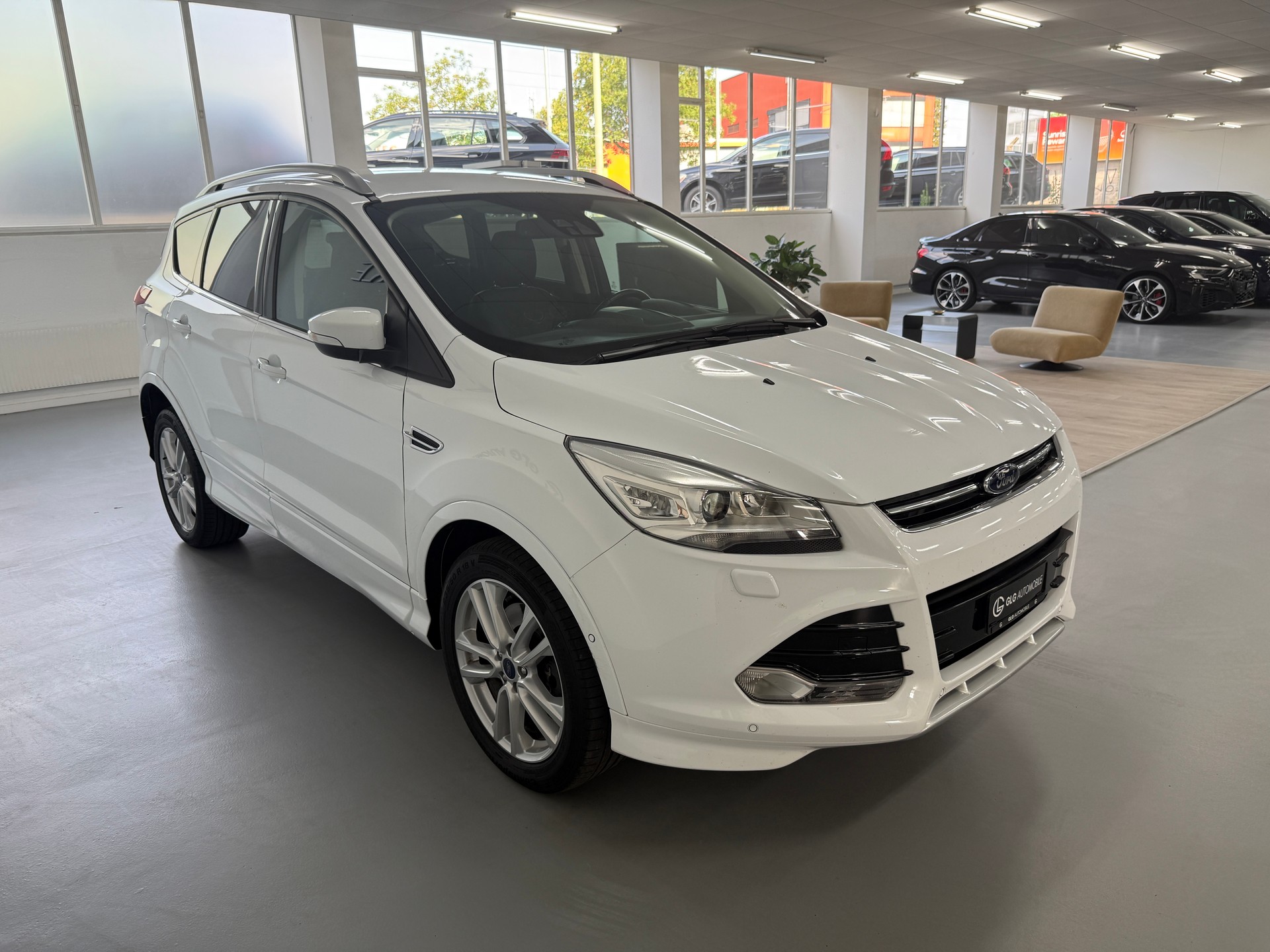 FORD Kuga 2.0 TDCi Titanium 4WD PowerShift-image-2