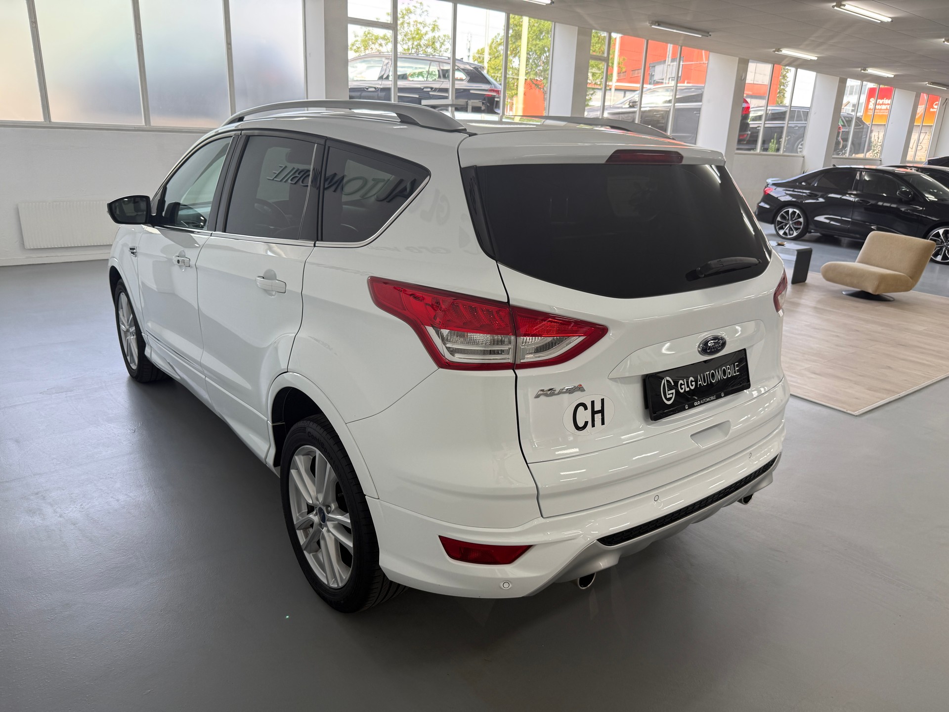 FORD Kuga 2.0 TDCi Titanium 4WD PowerShift-image-5