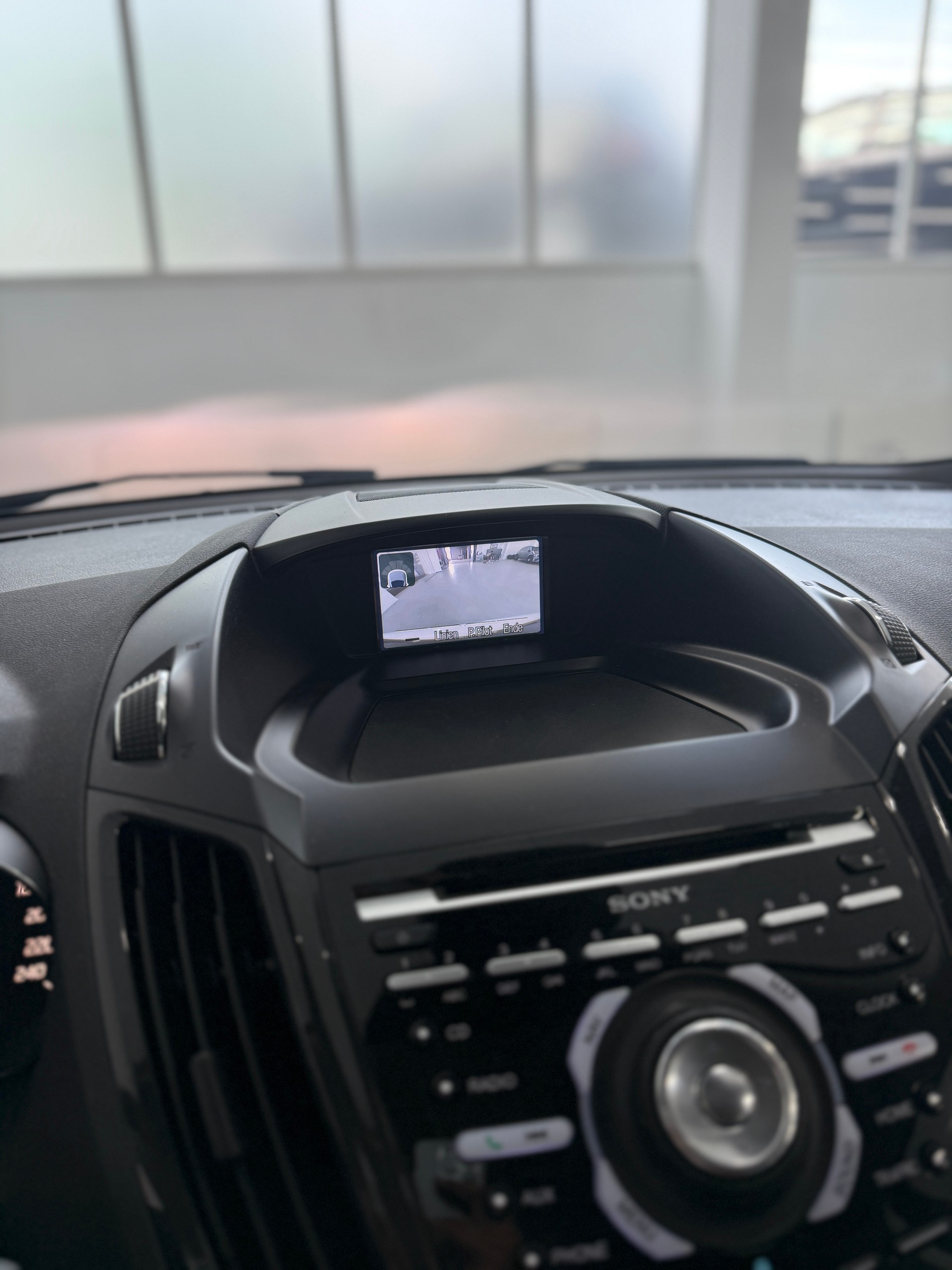 FORD Kuga 2.0 TDCi Titanium 4WD PowerShift-image-12