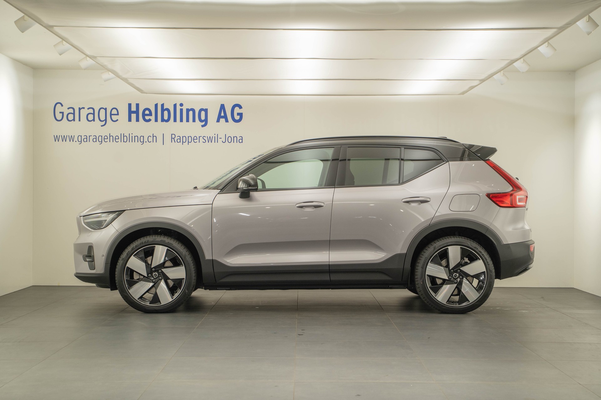 VOLVO EX40 Twin Performance Ultra AWD-image-2