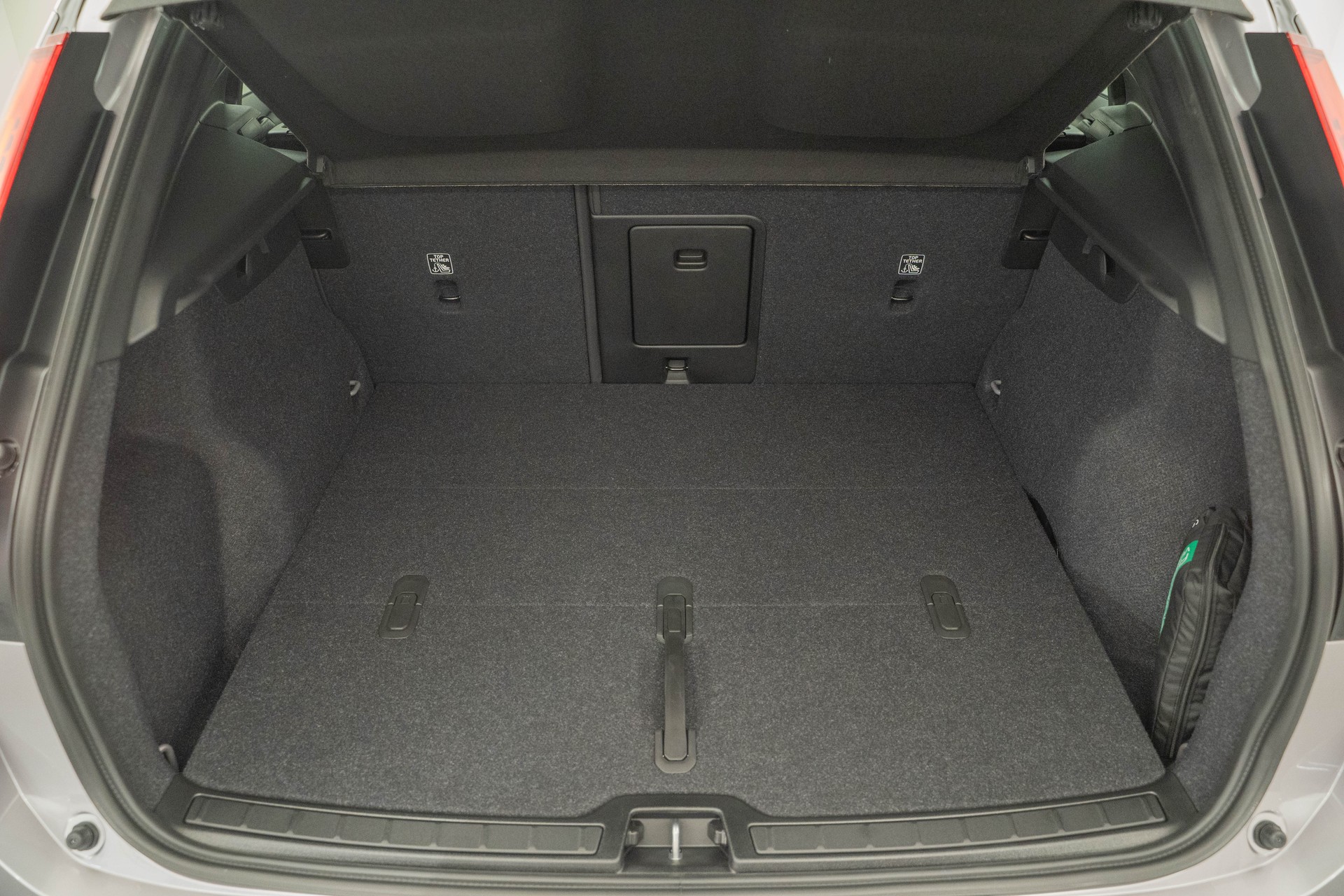 VOLVO EX40 Twin Performance Ultra AWD-image-4