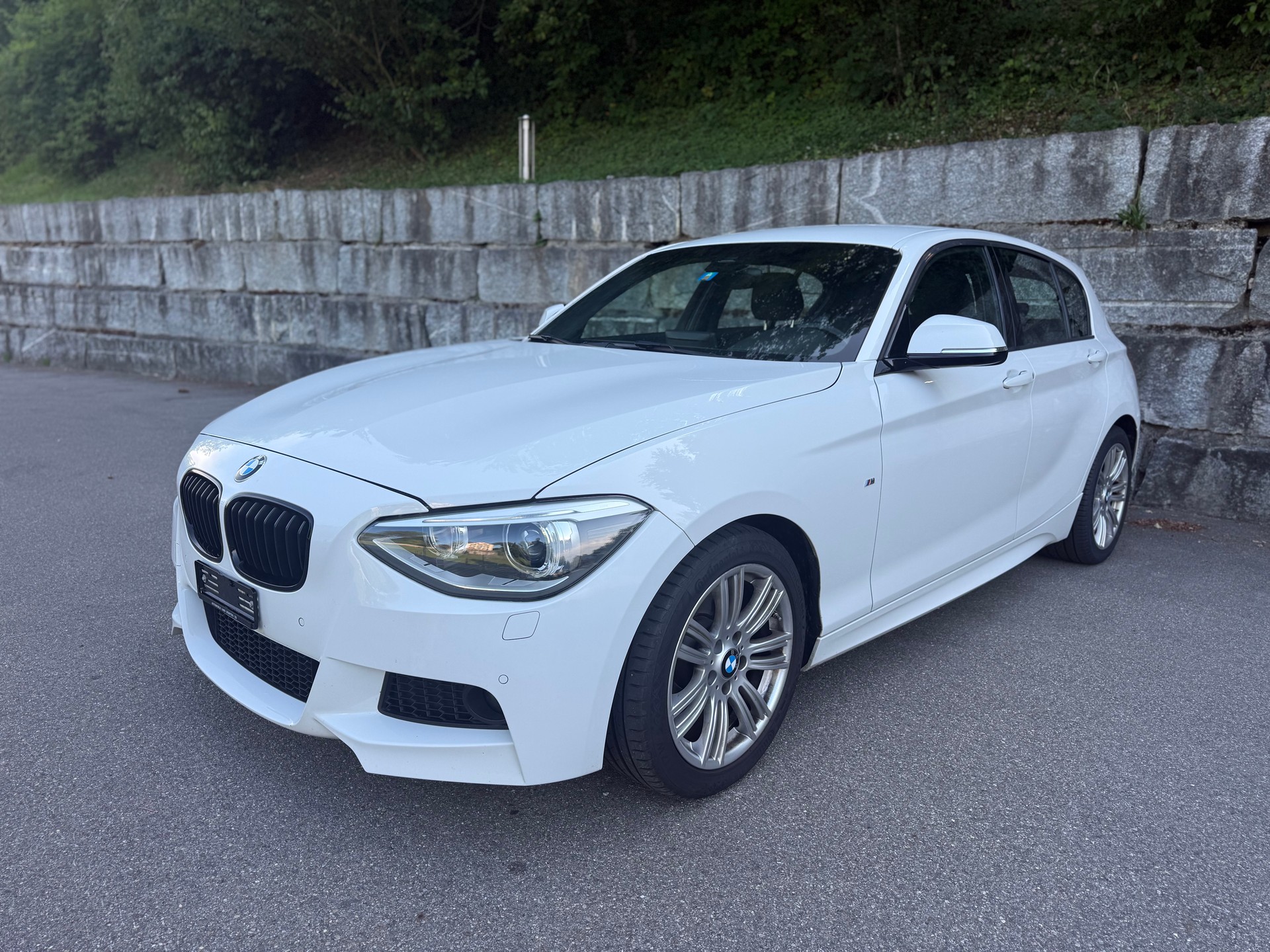 BMW 116i M-Sportpaket Steptronic-image-0
