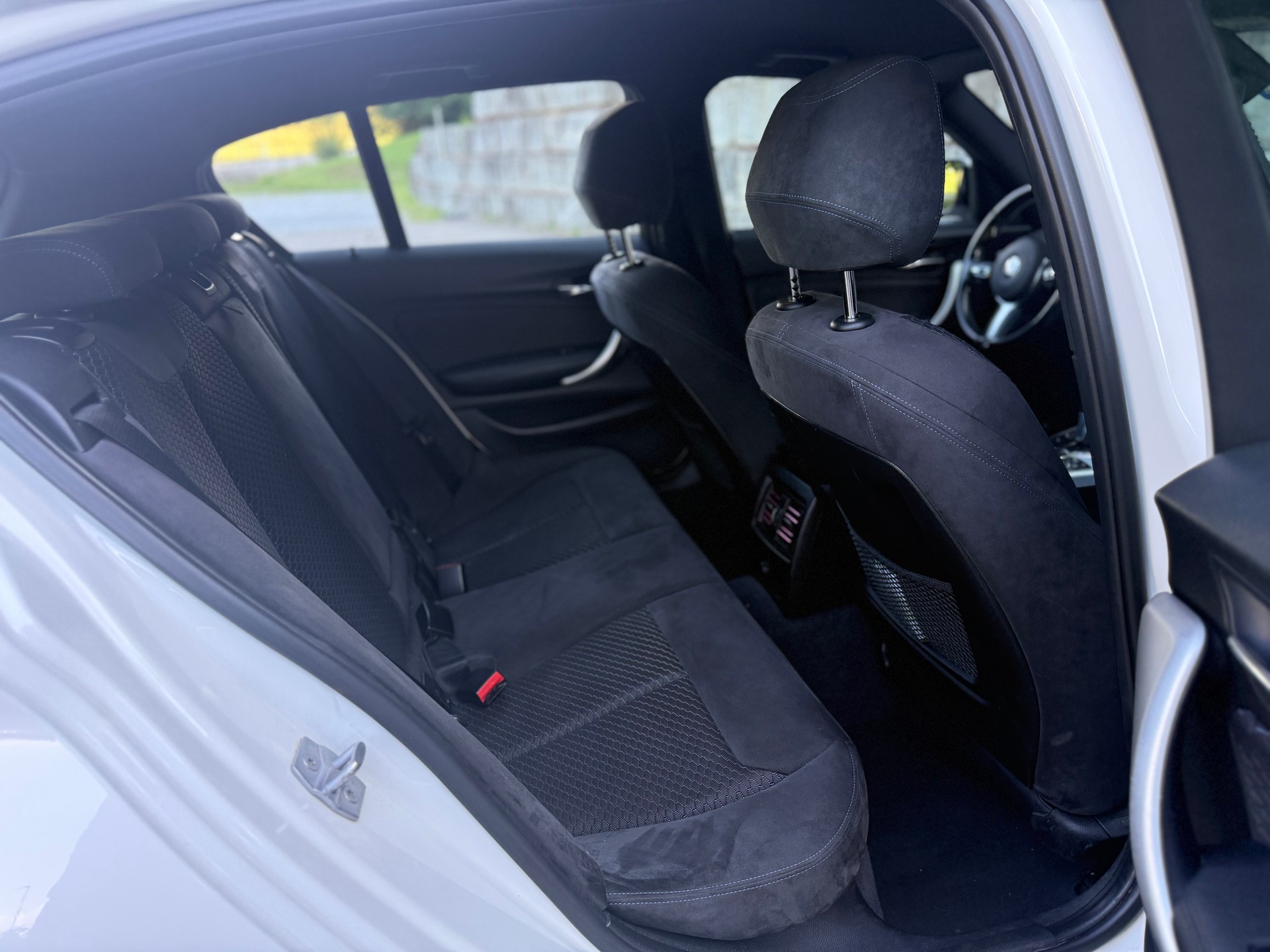 BMW 116i M-Sportpaket Steptronic-image-6