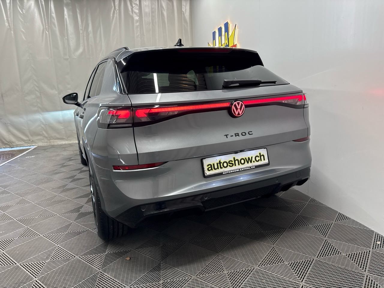 VW T-Roc 1.5 eTSI mHEV R-Line DSG-image-17