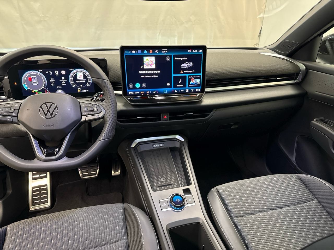 VW T-Roc 1.5 eTSI mHEV R-Line DSG-image-5