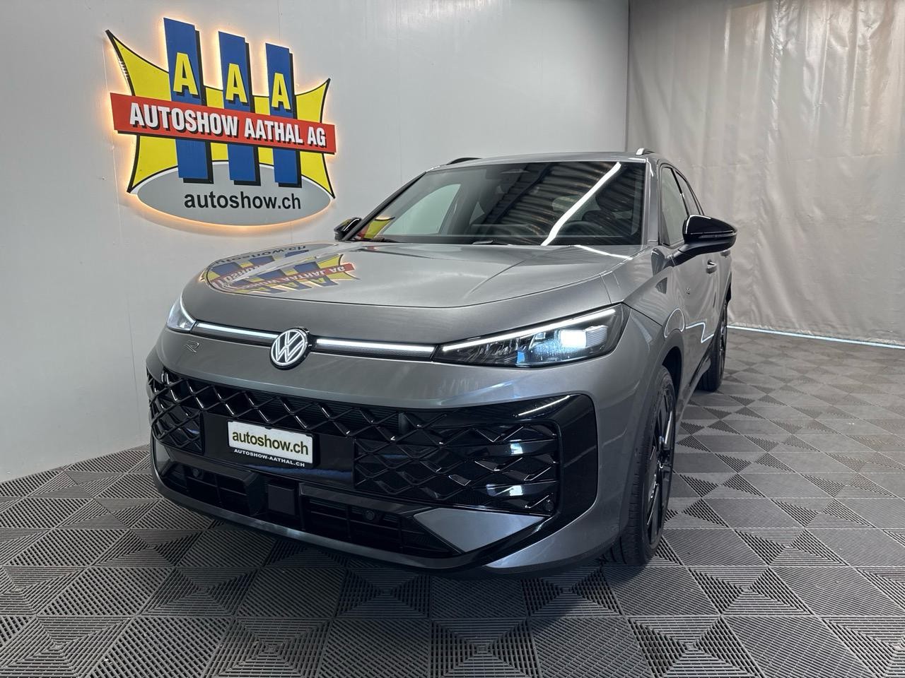 VW T-Roc 1.5 eTSI mHEV R-Line DSG-image-18