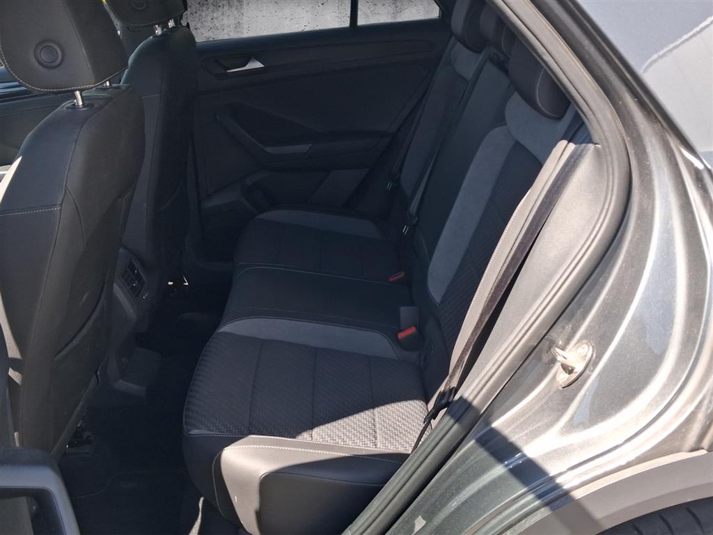VW T-Roc 2.0 TSI Sport DSG 4Motion-image-7