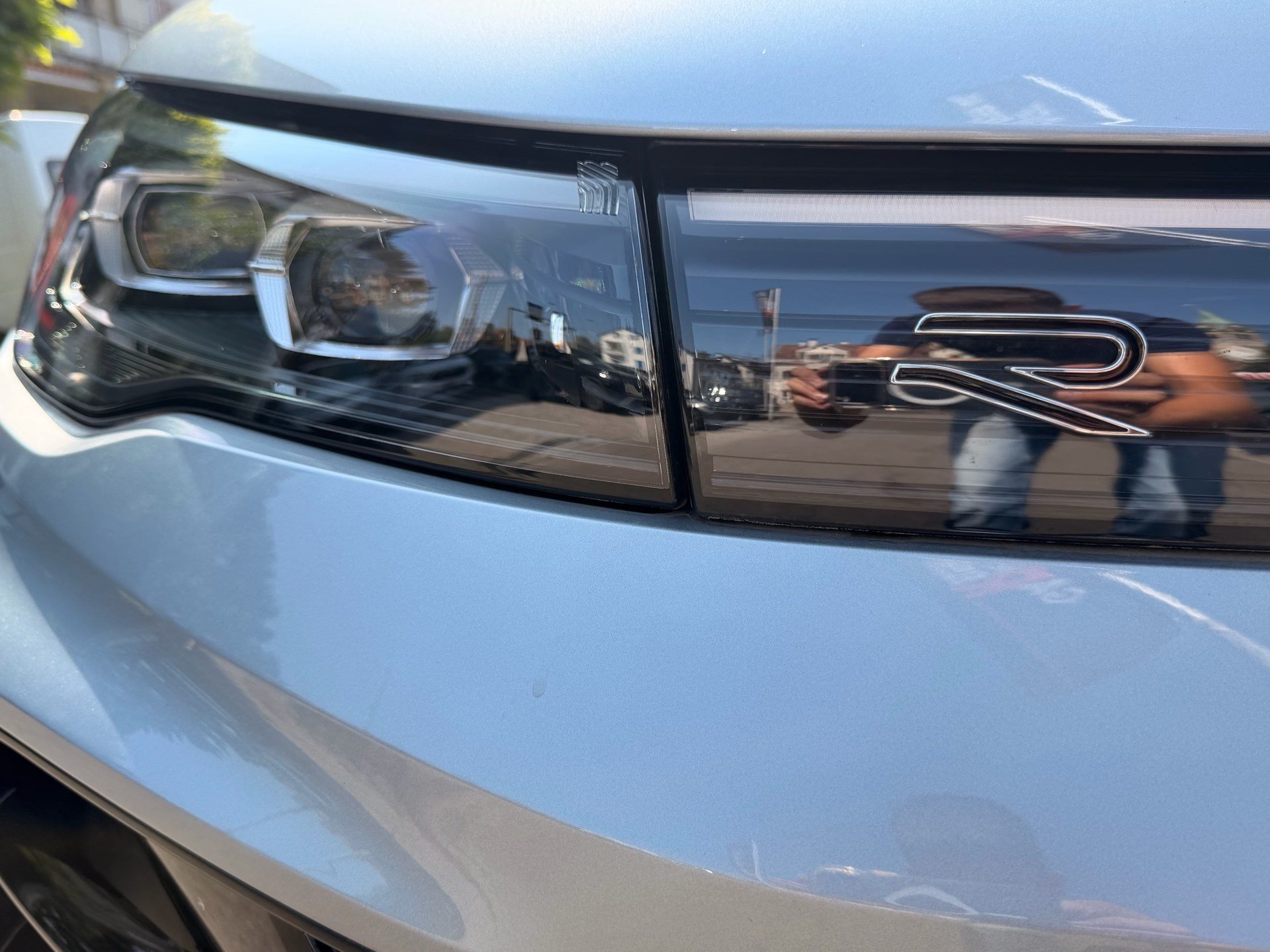 VW Tiguan 2.0 TDI DSG 4MOTION R-LINE *** PANORAMAGLASDACH & 360 GRAD KAMERA ***-image-6