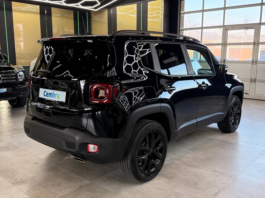 JEEP Renegade 1.3 Turbo Limited AWD-image-4