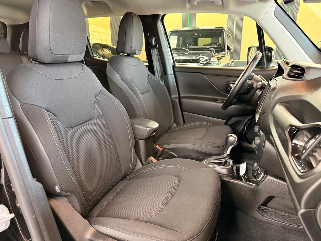 JEEP Renegade 1.3 Turbo Limited AWD-image-11