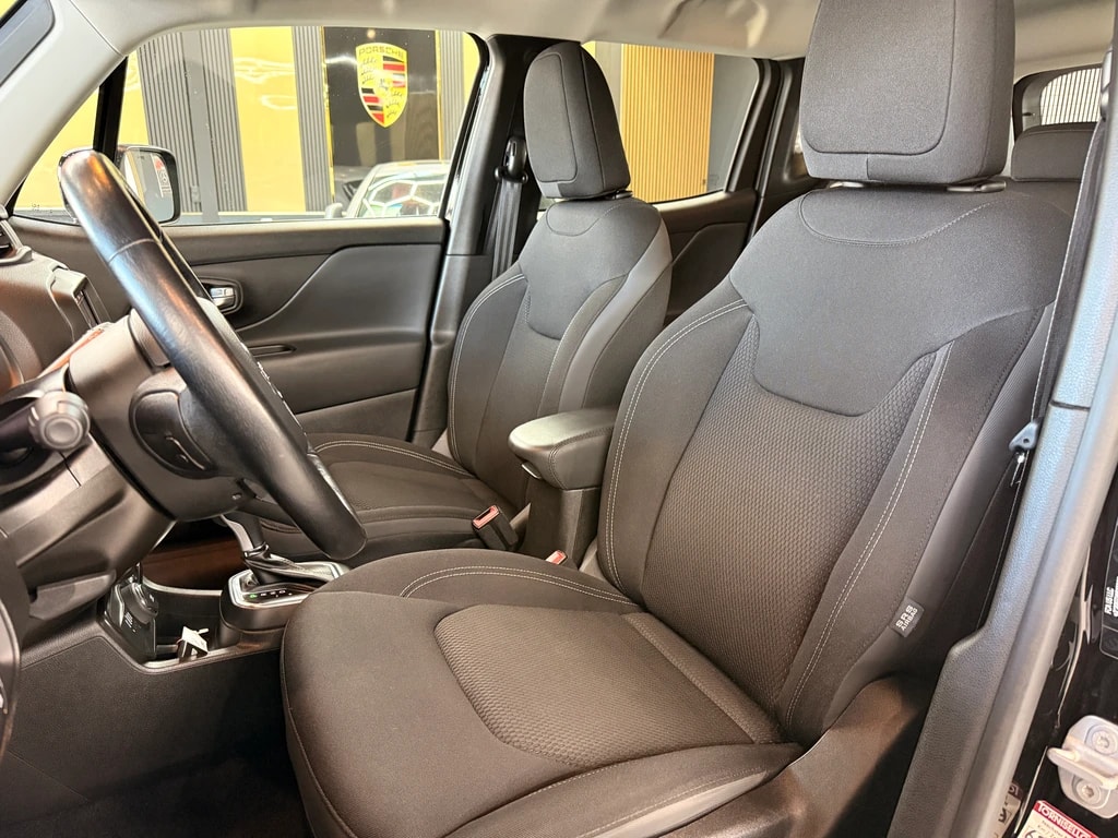 JEEP Renegade 1.3 Turbo Limited AWD-image-9