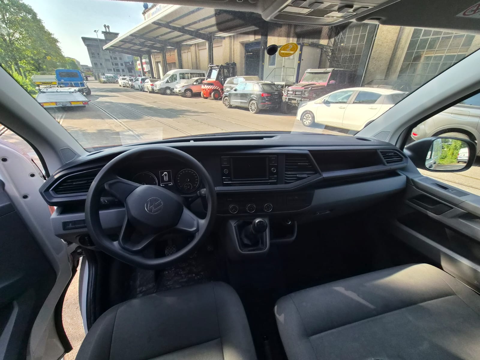 VW T6.1 2.0 TDI-image-7