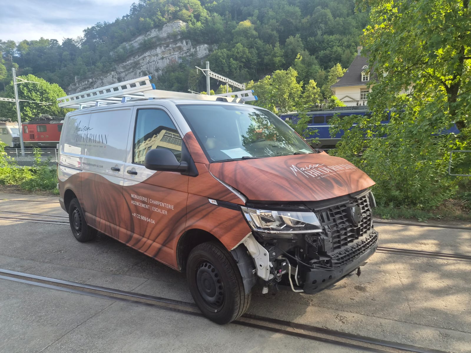 VW T6.1 2.0 TDI-image-1