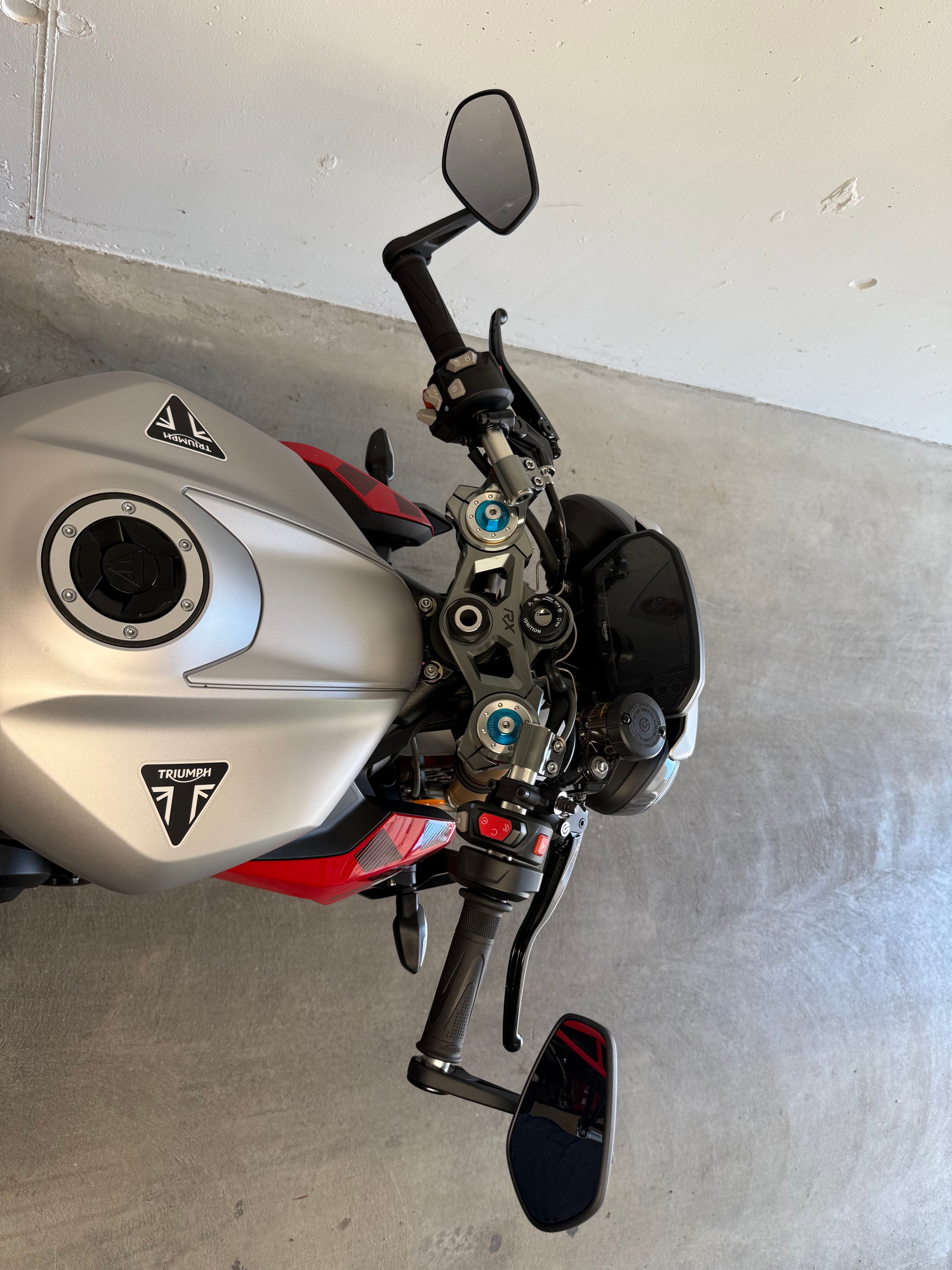 TRIUMPH Street Triple 765 RX-image-9