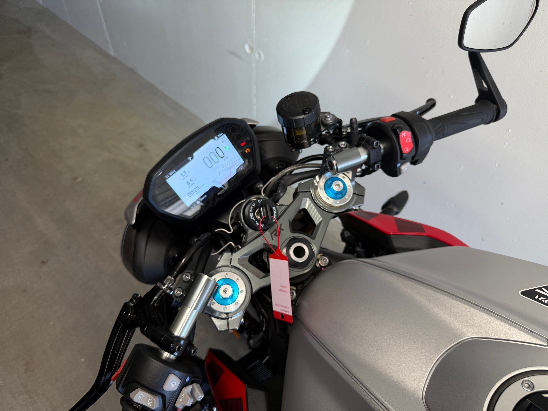 TRIUMPH Street Triple 765 RX-image-4