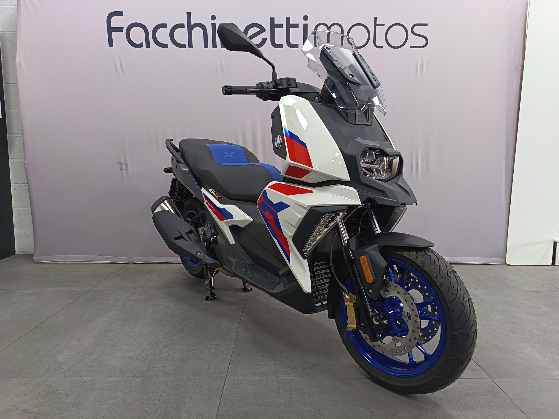 BMW C 400 X Sport *** OFFRE SPECIALE FACCHINETTI ***-showroom-element-1