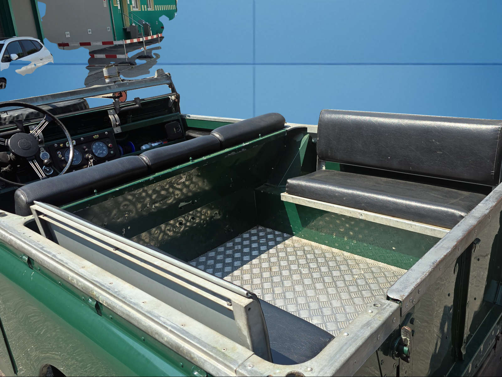 LAND ROVER 88 - 110-image-10