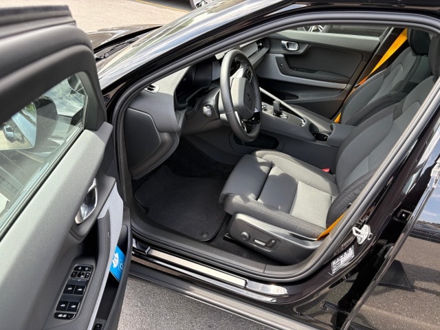 POLESTAR 2 Long Range Dual Motor Performance-image-6