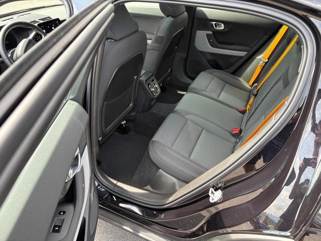 POLESTAR 2 Long Range Dual Motor Performance-image-10
