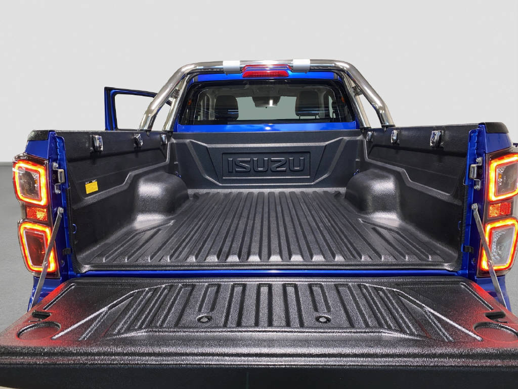 ISUZU D-Max Space Pick-up 1.9 DDi N60 F 4x4-image-12
