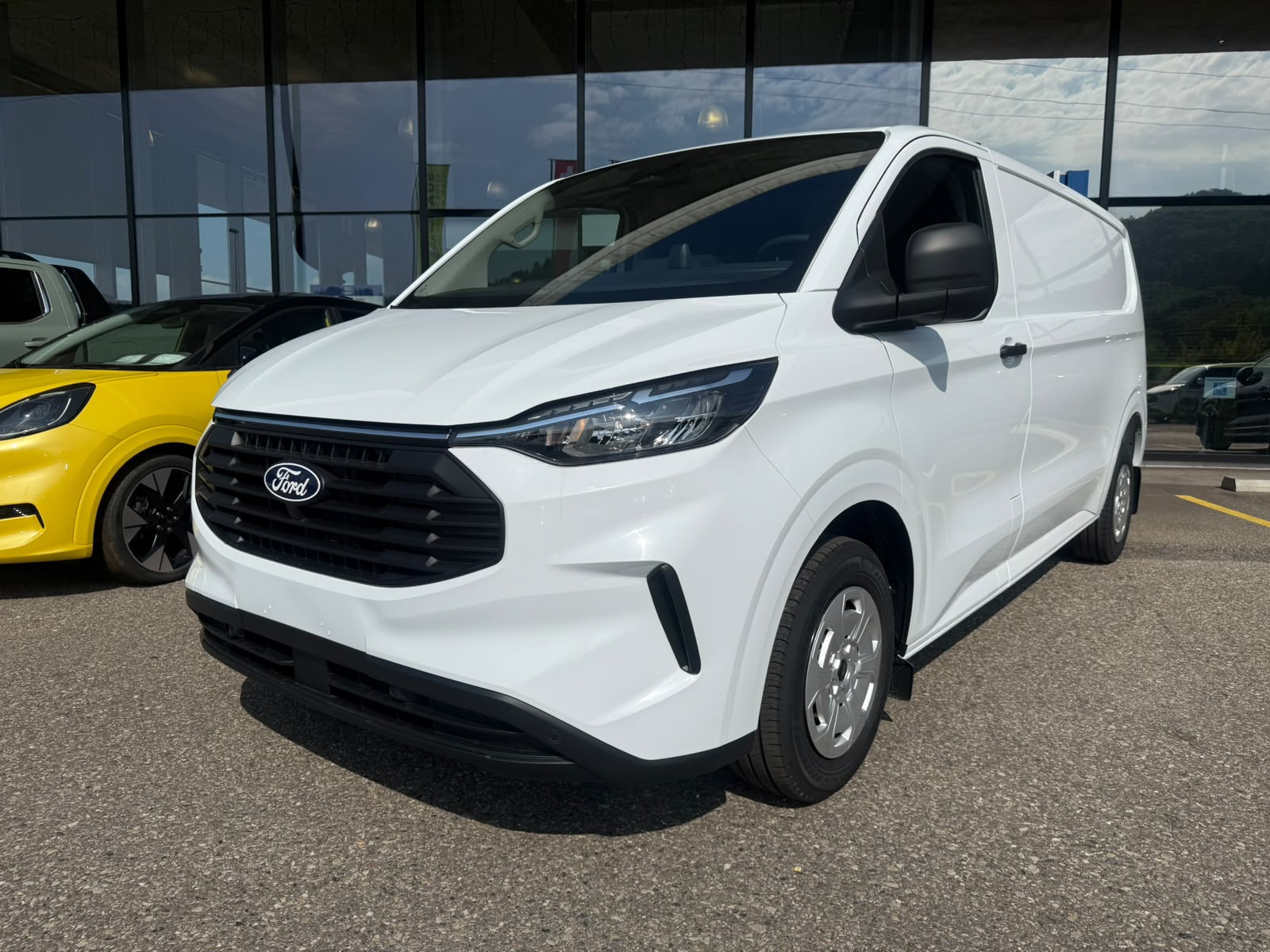 FORD Transit Custom Van 280 L2H1 Trend Automat-image-0