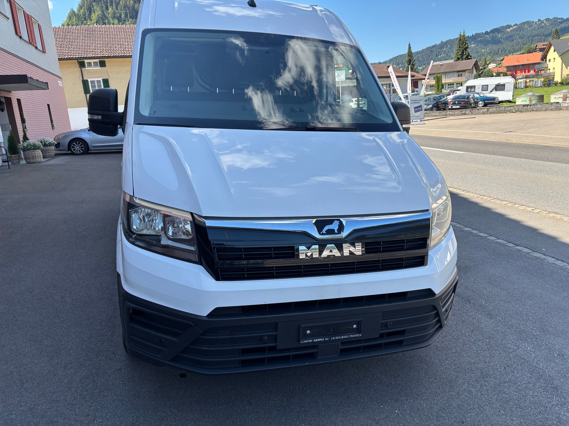 MAN TGE 3.180 Standard 4x4 A-image-2