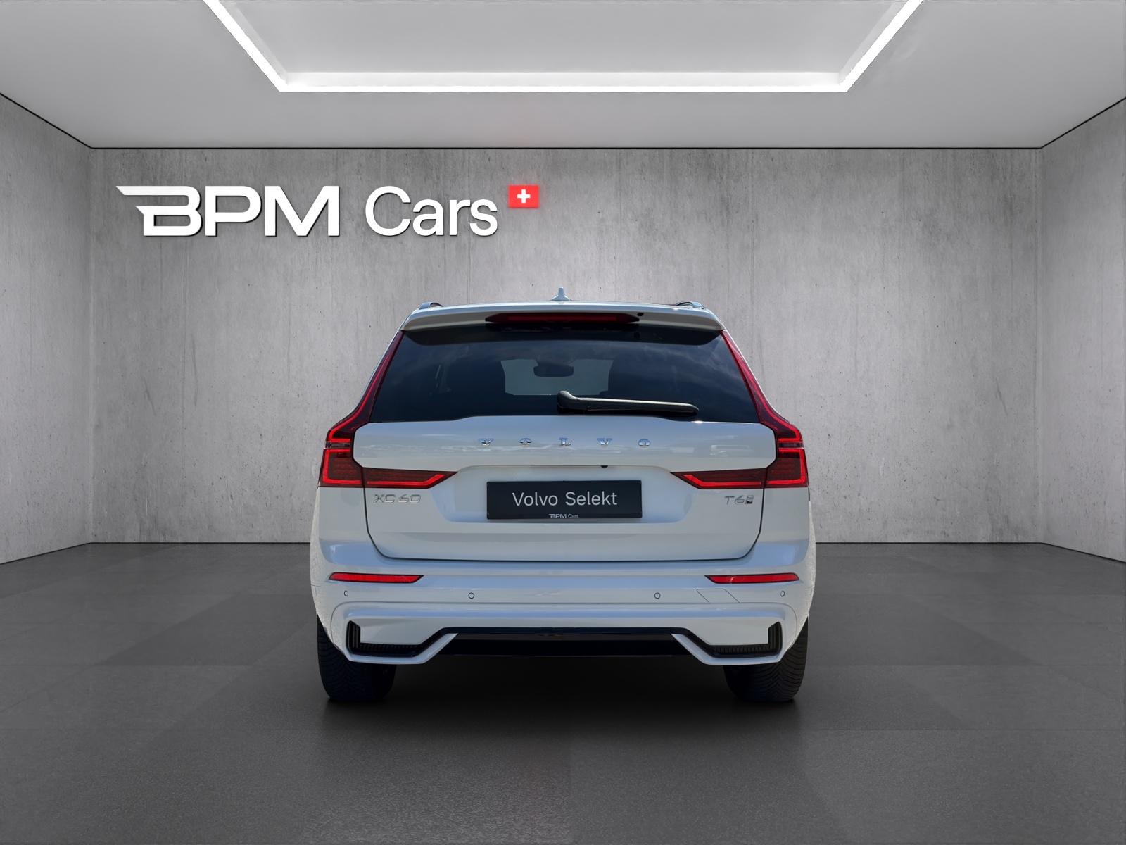 VOLVO XC60 2.0 T6 TE Plus Dark eAWD-image-2