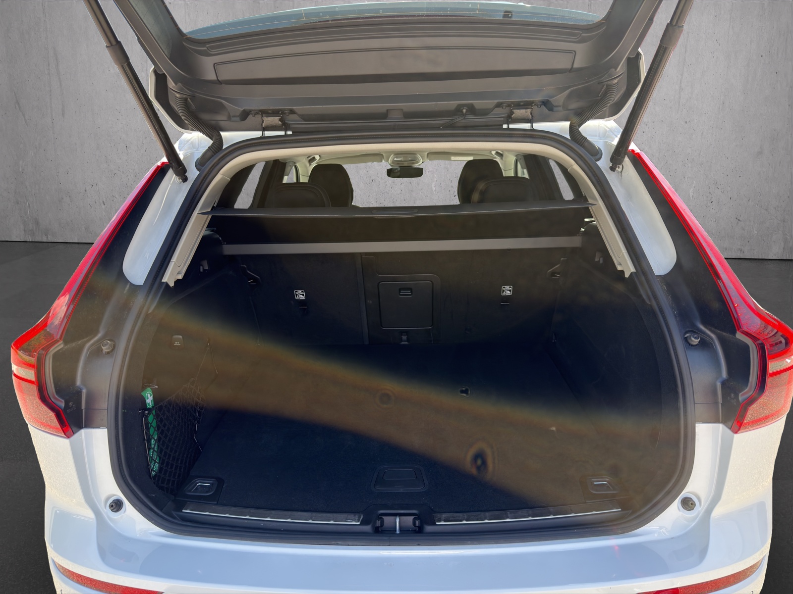 Image VOLVO XC60 XC60 2.0 T6 TE Plus Dark eAWD