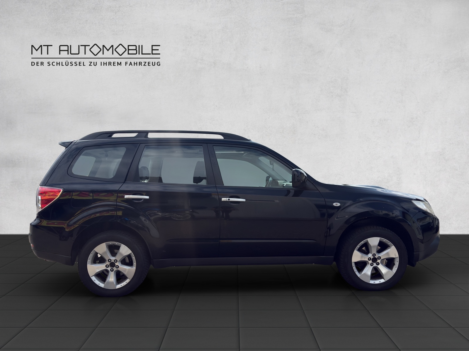 SUBARU Forester 2.5XT Comfort Automatic-image-3
