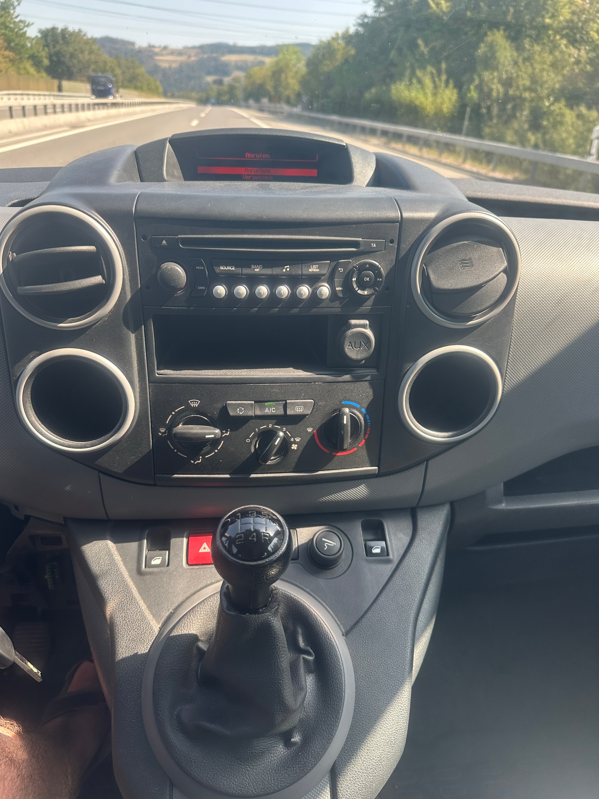 CITROEN Berlingo 1.6 BlueHDi 100 Attraction-image-5