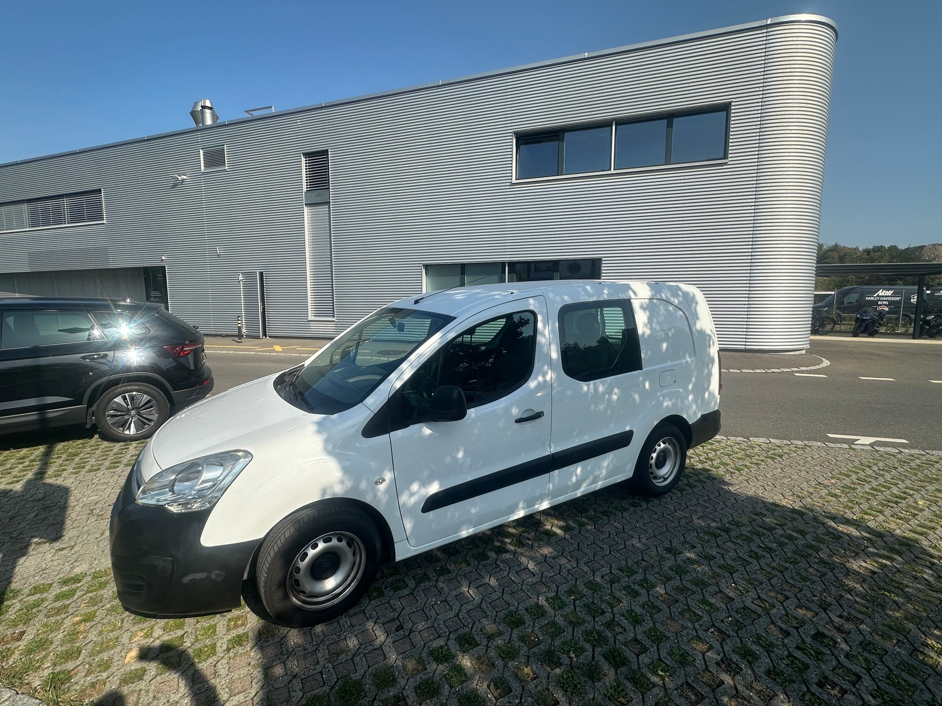 CITROEN Berlingo 1.6 BlueHDi 100 Attraction-image-3