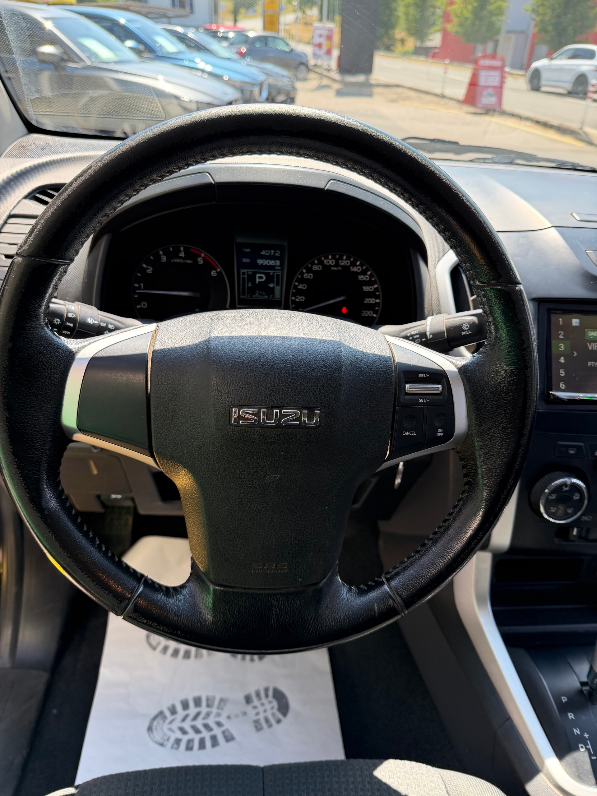 ISUZU D-MAX 2.5 SpaceCab Solar 4x4 A-image-11