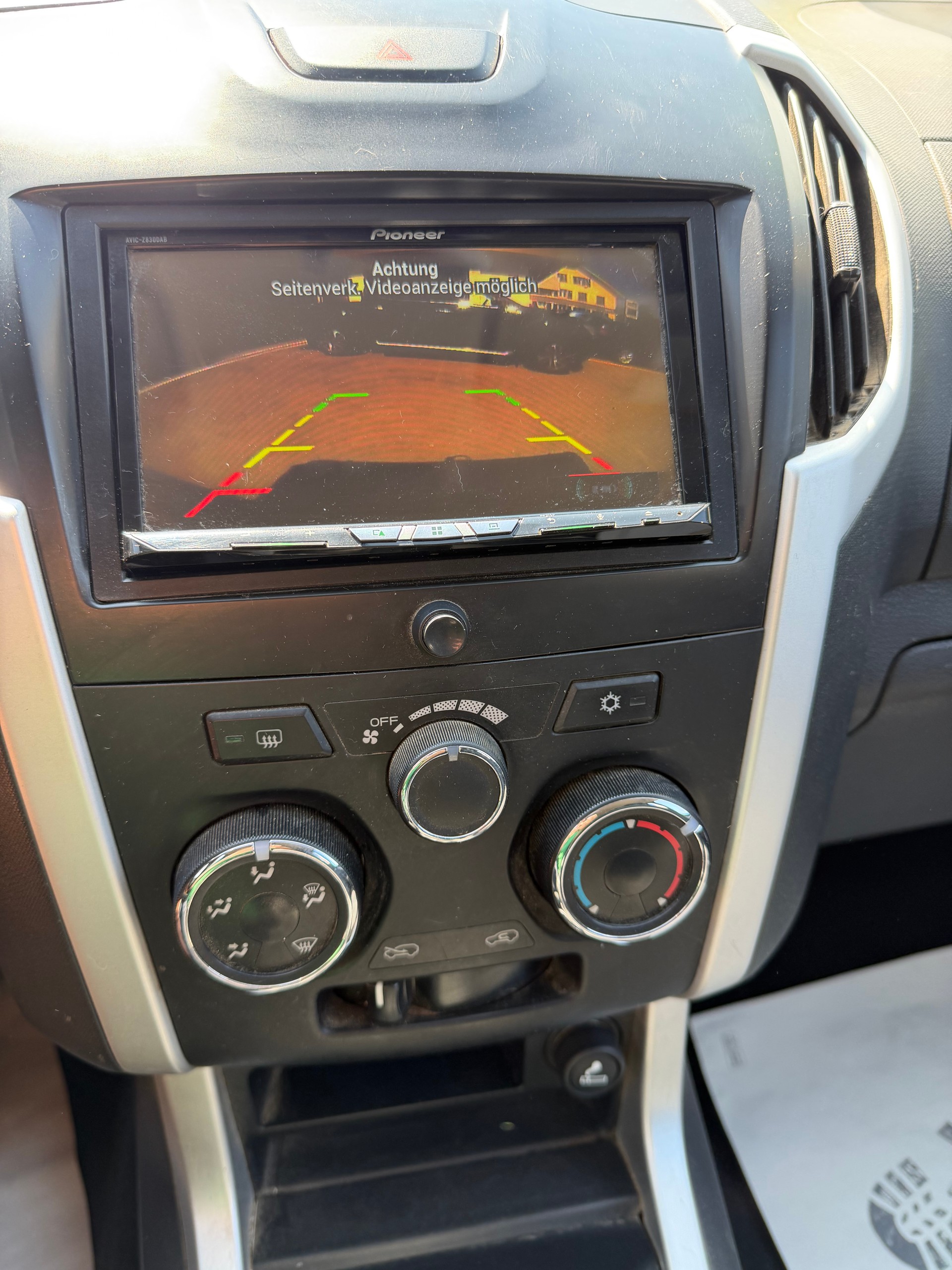 ISUZU D-MAX 2.5 SpaceCab Solar 4x4 A-image-14